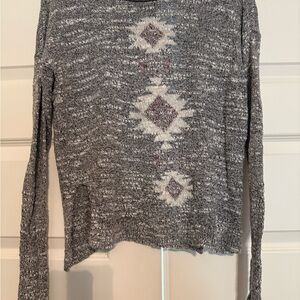 Hollister Gray and White Knit Sweater